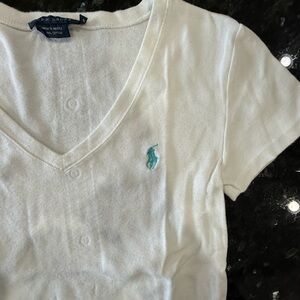 Ralph Lauren White Women’s Scalloped V-Neck T-Shirt w/ Teal Blue Pony Logo